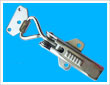 B21H Adjustable latch